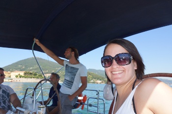 Ashleigh enjoying some eye candy.