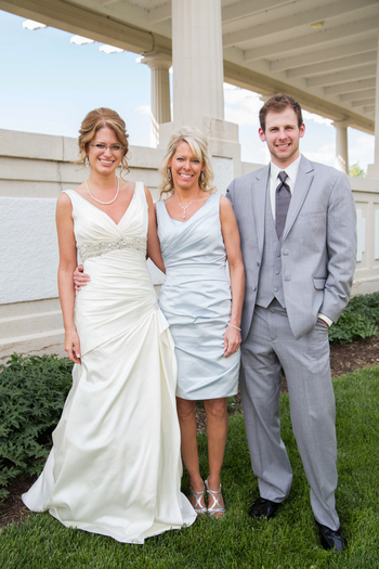 Laura and her two youngin's.